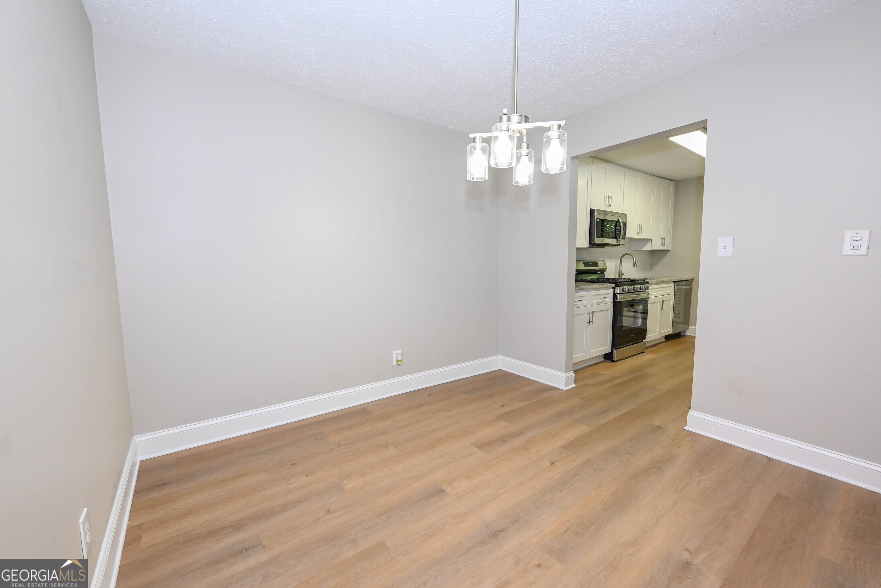 3930 Cedar Circle Property Photo 12