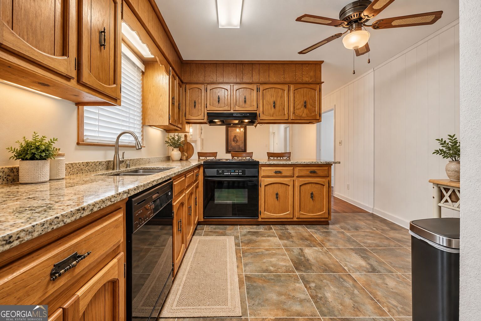 1811 Mural Circle Property Photo 6