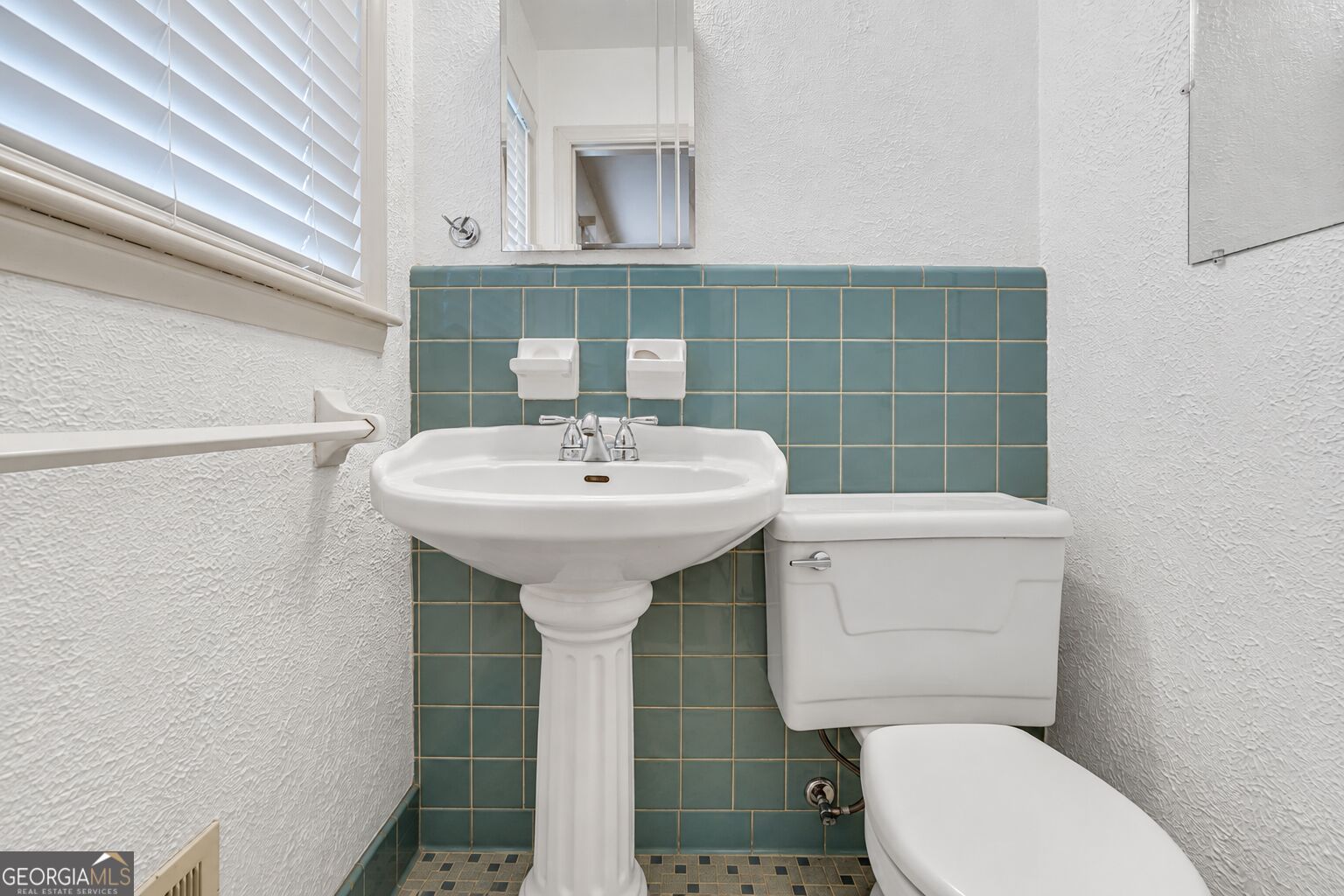 1811 Mural Circle Property Photo 10