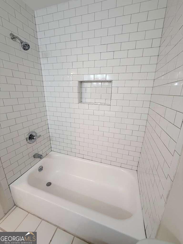 1175 Church Street # L Property Photo 13