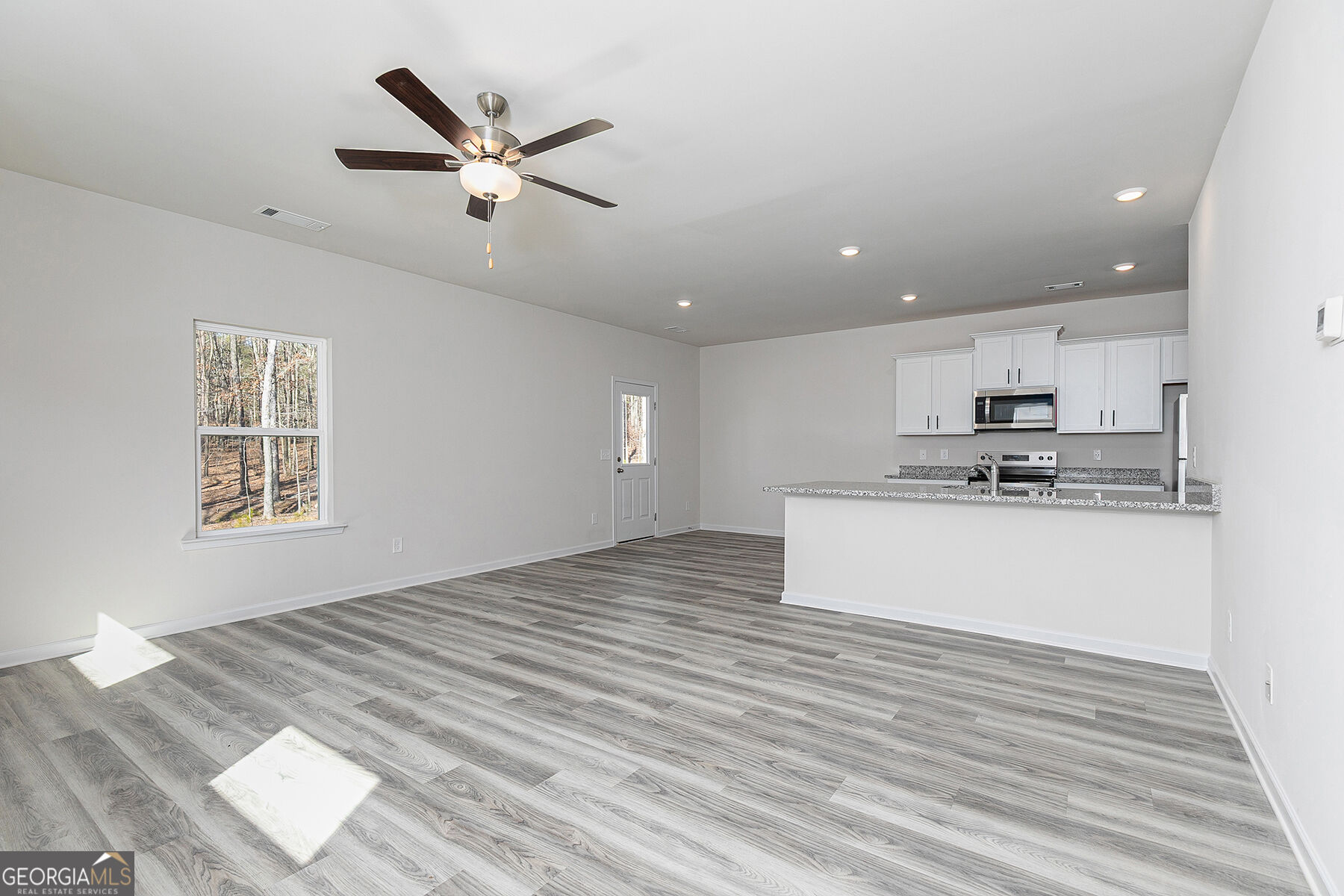 306 Collins Place Property Photo 6