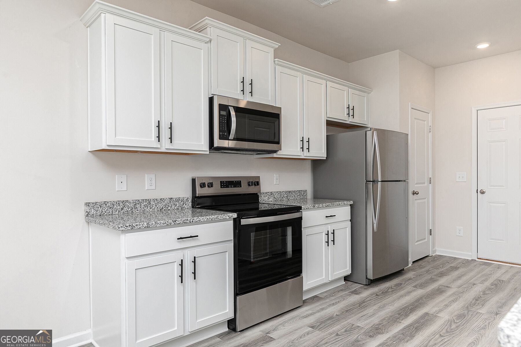 306 Collins Place Property Photo 10