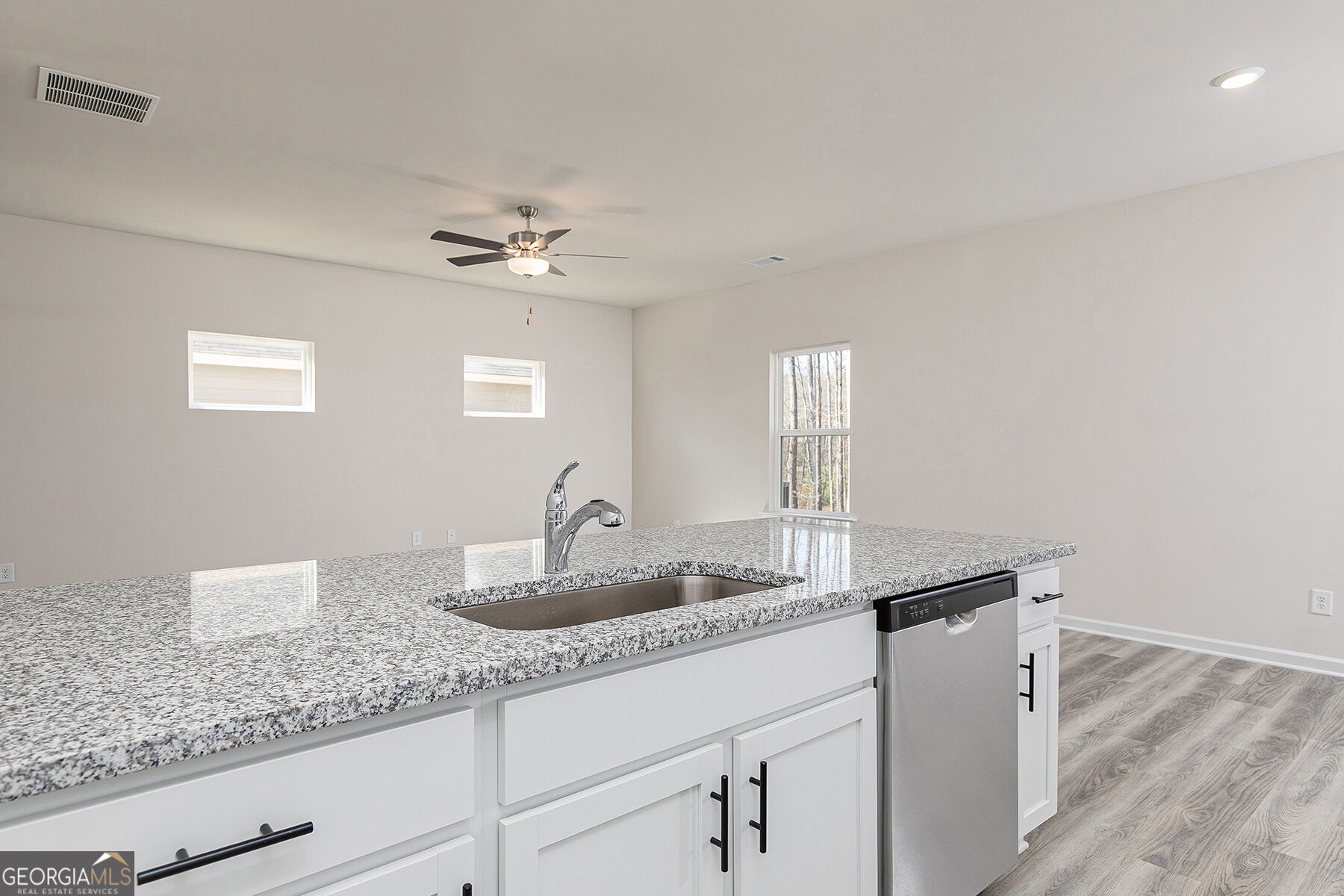 306 Collins Place Property Photo 11