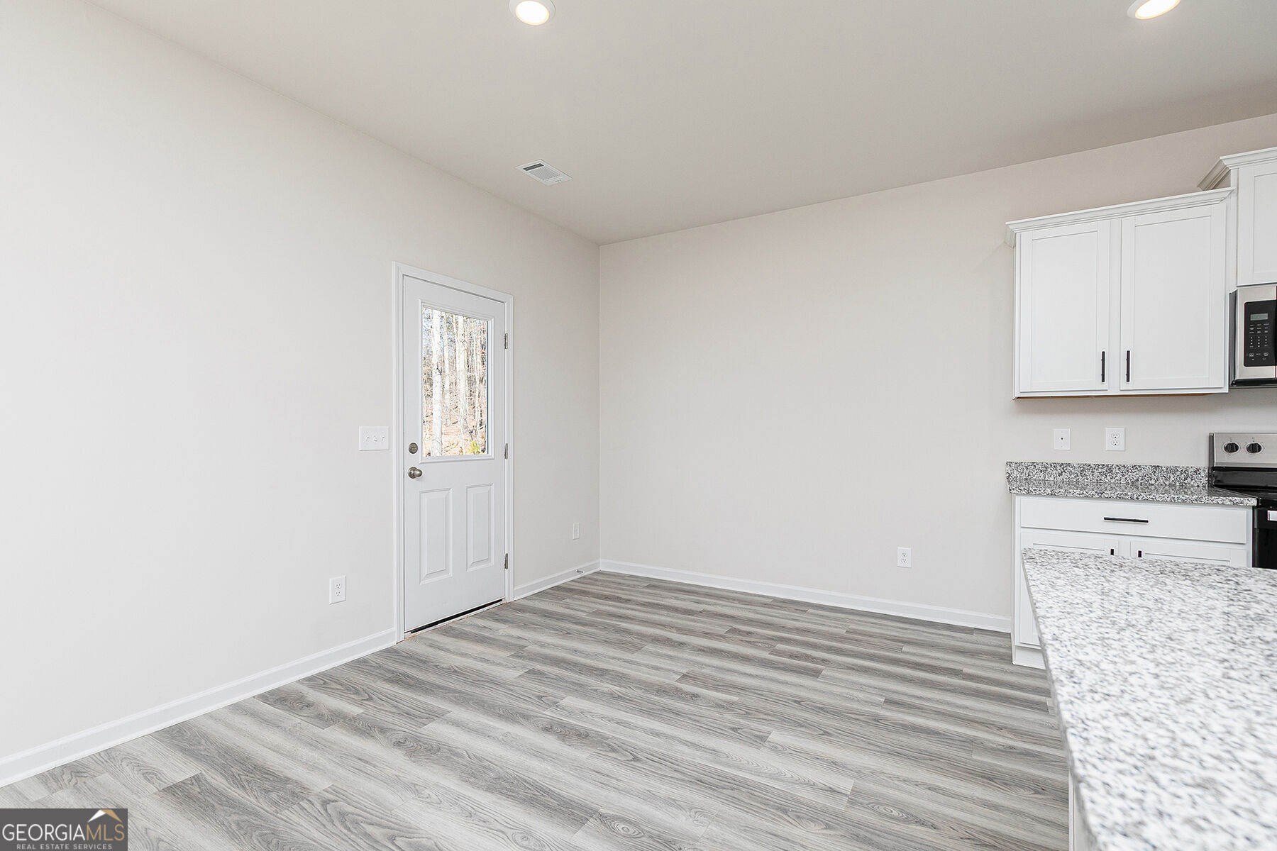 306 Collins Place Property Photo 12