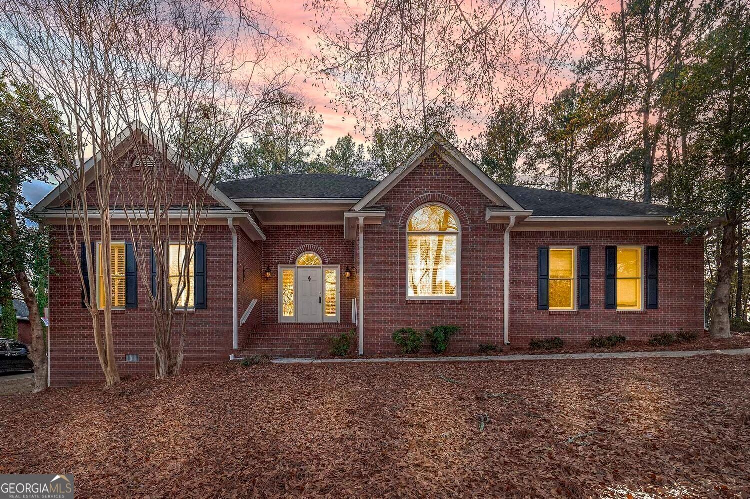 7060 Havenridge Way Property Photo 3