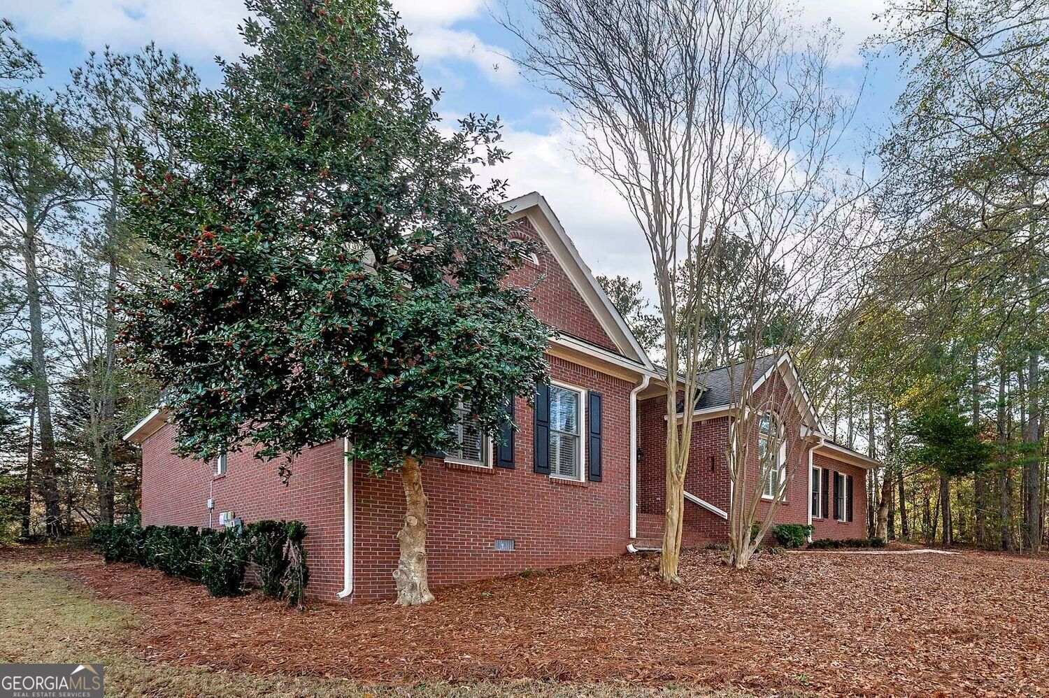 7060 Havenridge Way Property Photo 4