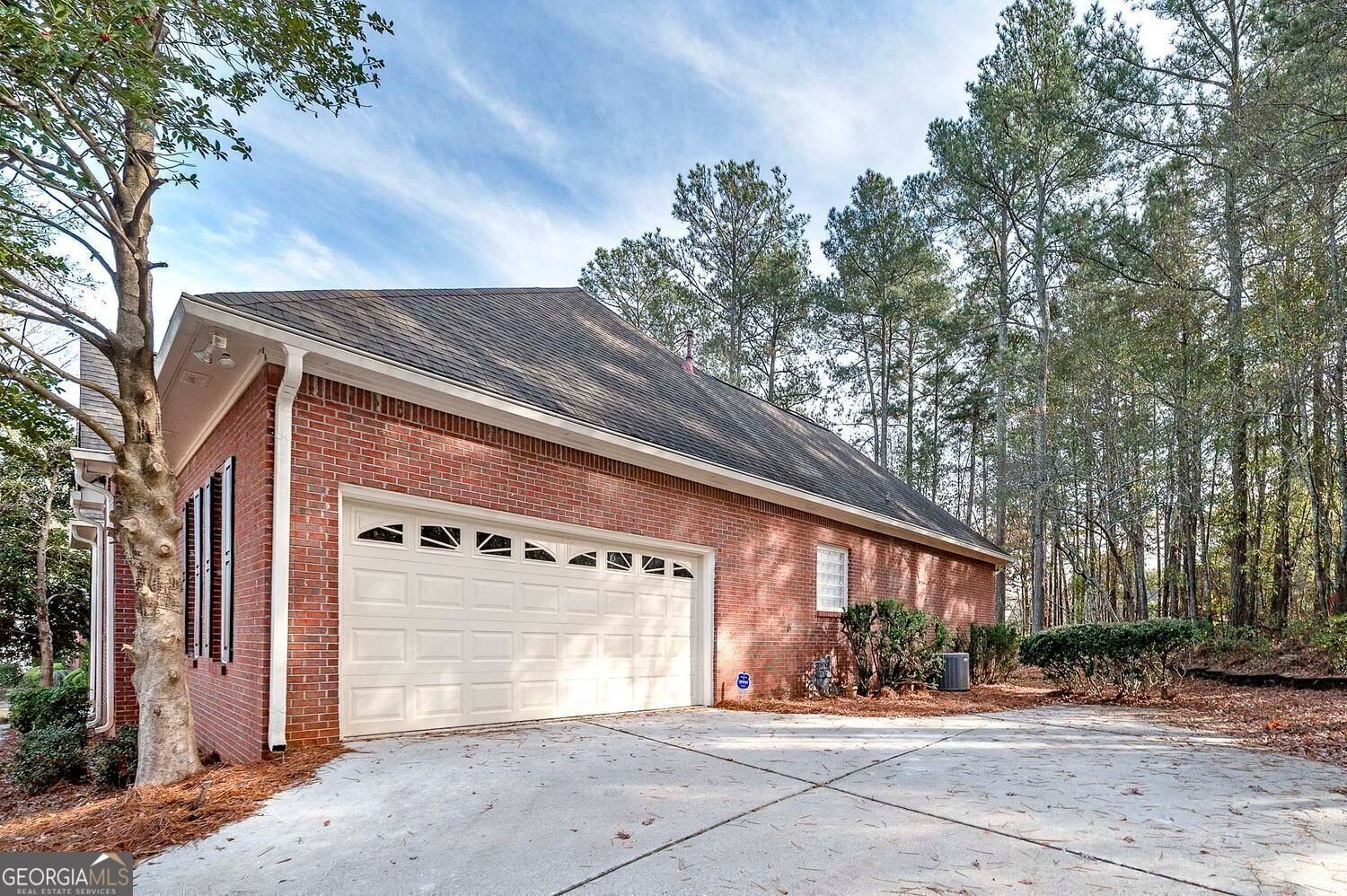 7060 Havenridge Way Property Photo 6