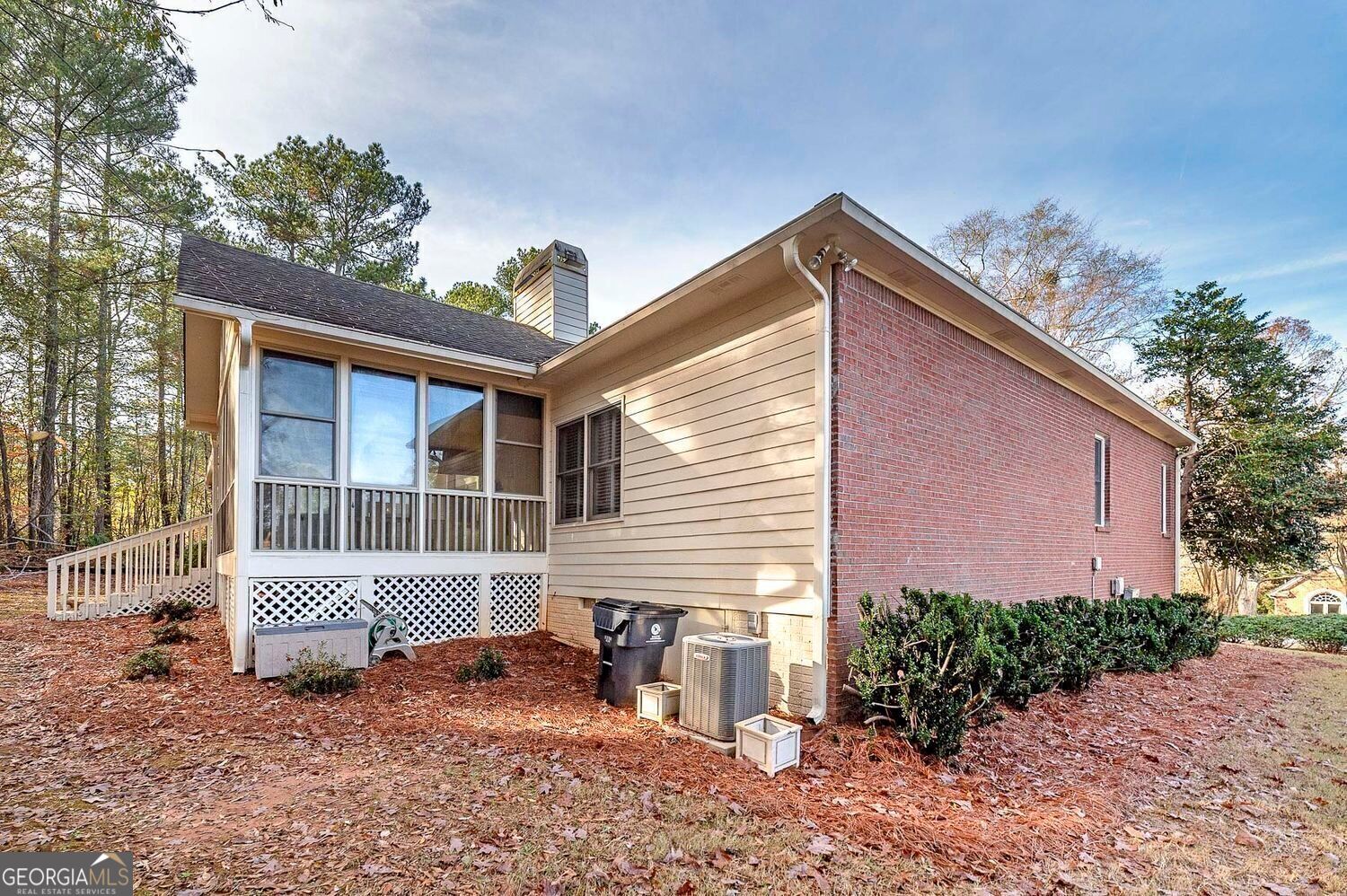 7060 Havenridge Way Property Photo 9