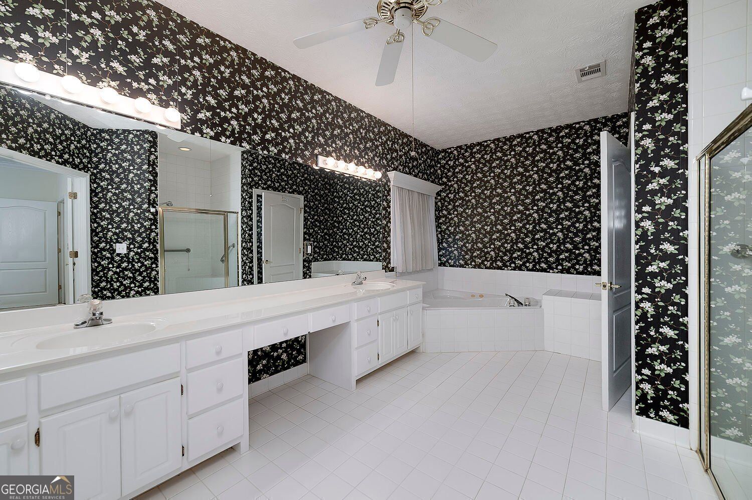 7060 Havenridge Way Property Photo 30
