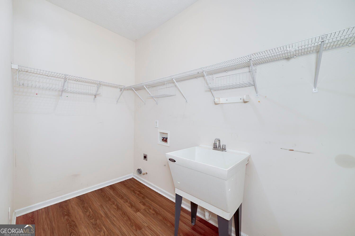 7060 Havenridge Way Property Photo 39