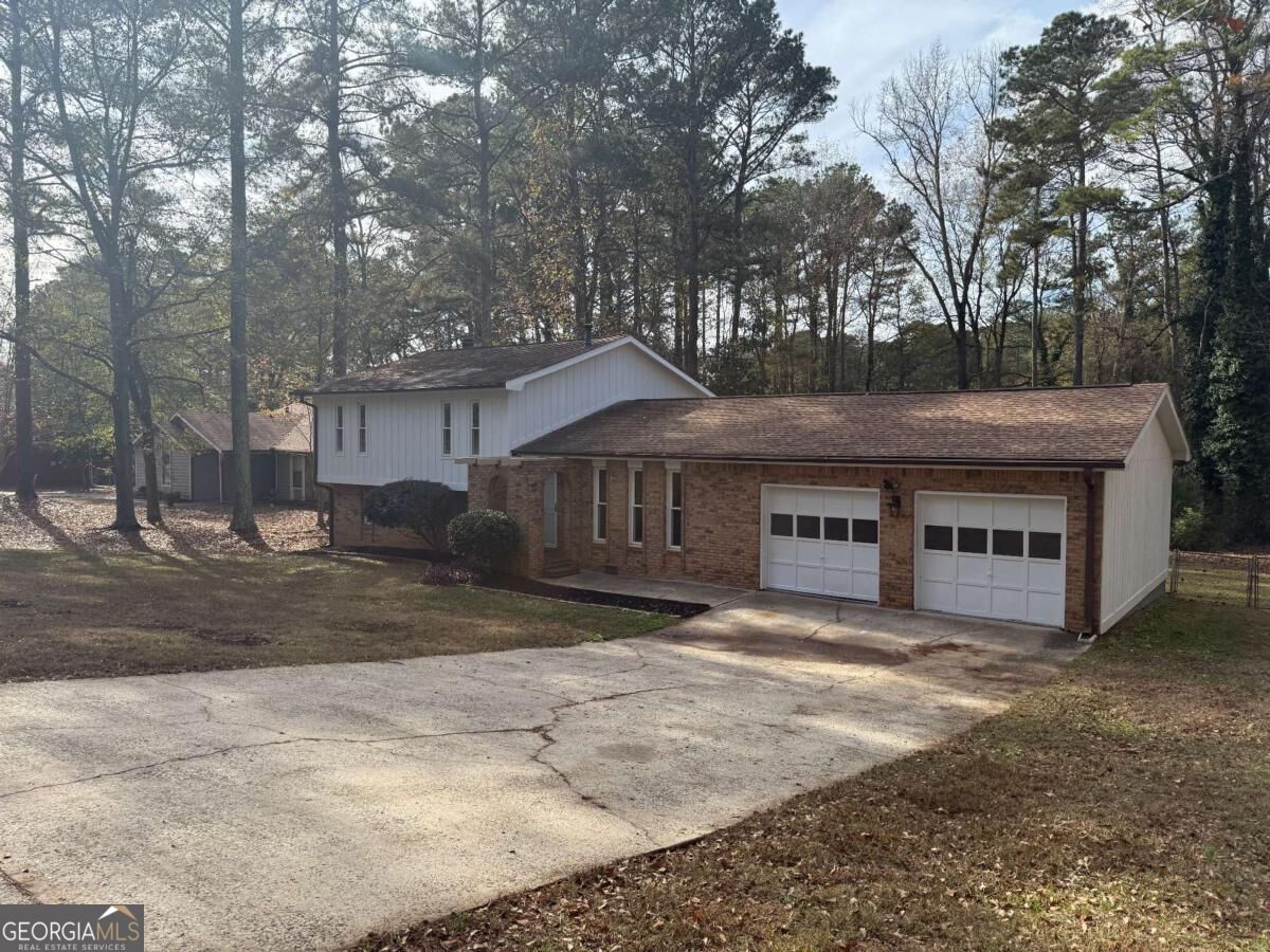 7719 Glen Devon Road Property Photo 2