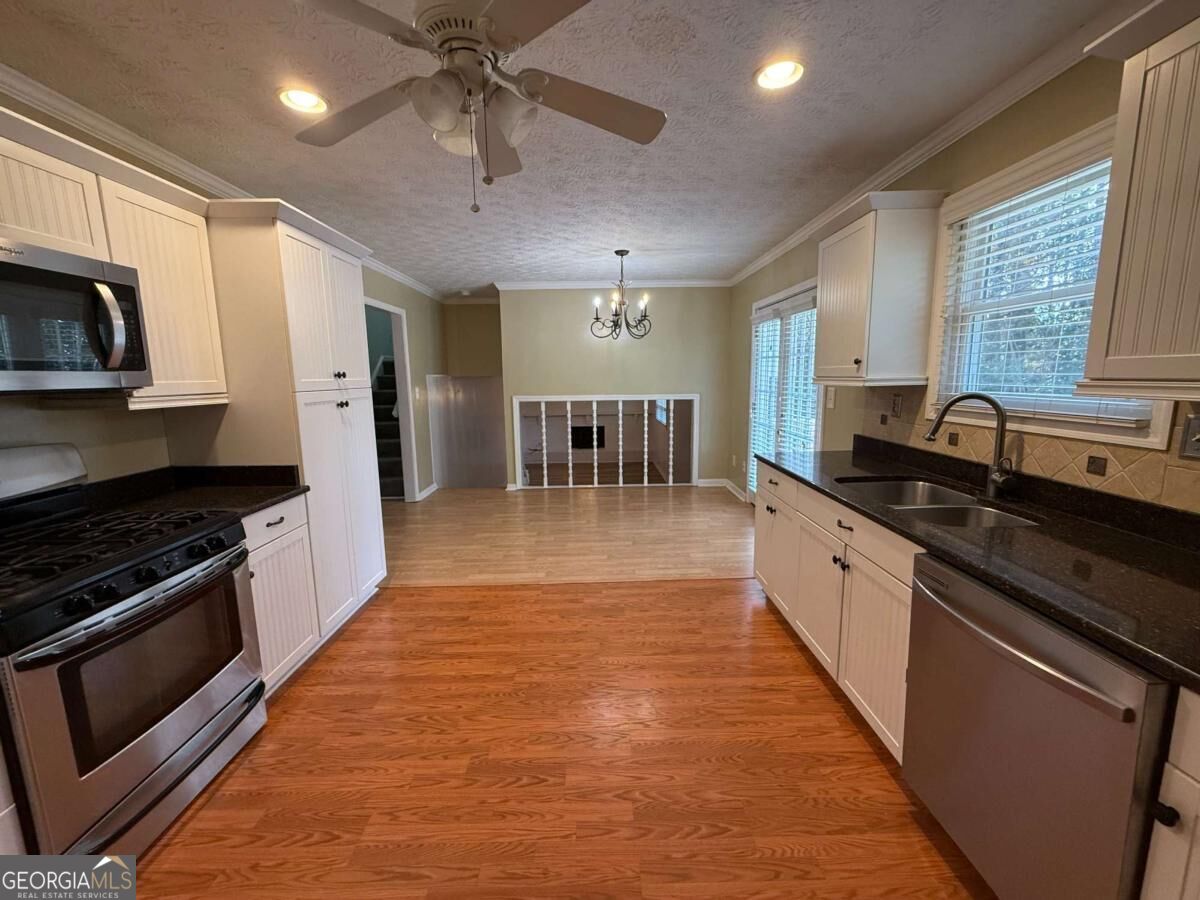 7719 Glen Devon Road Property Photo 11