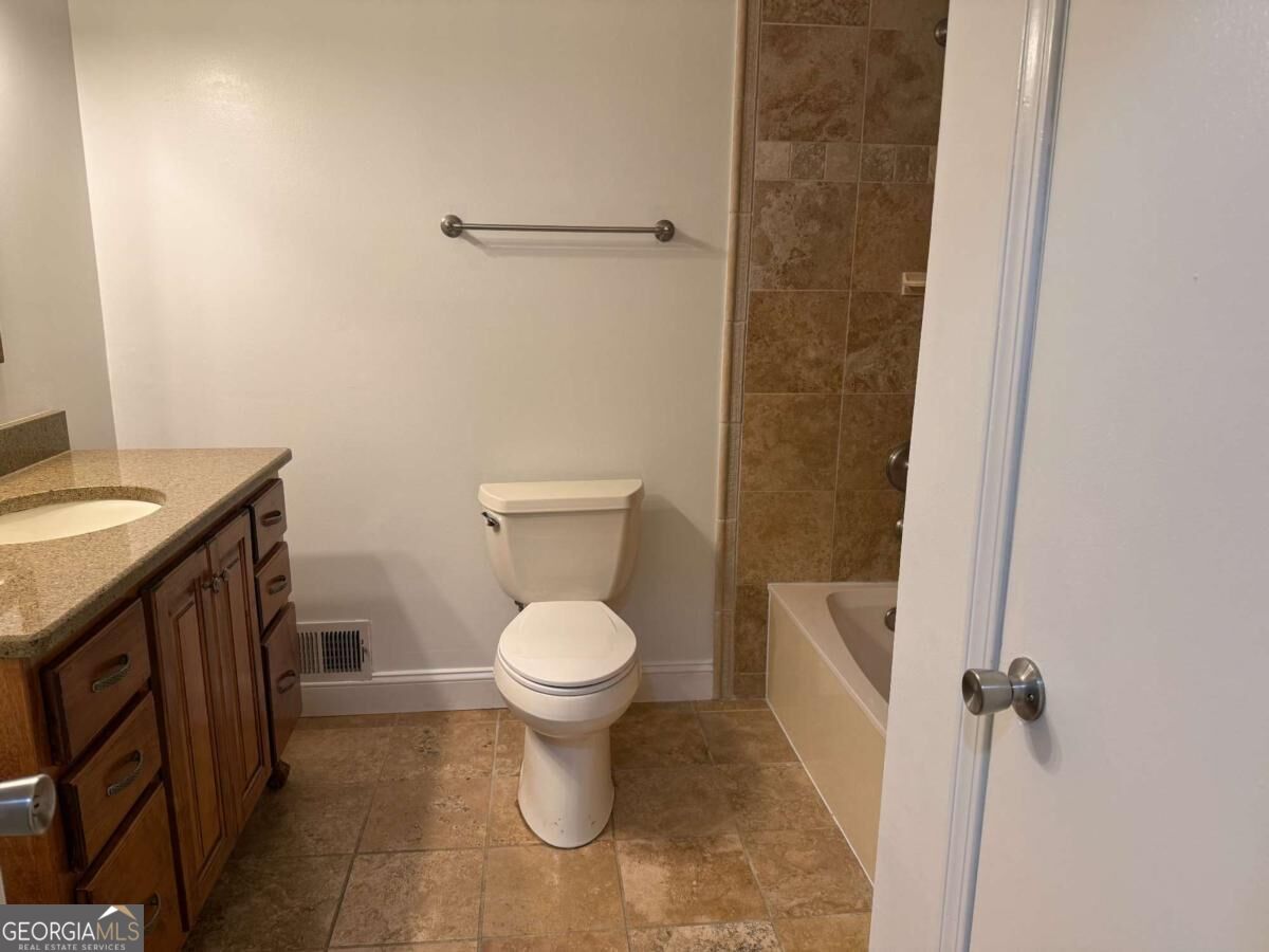 7719 Glen Devon Road Property Photo 15