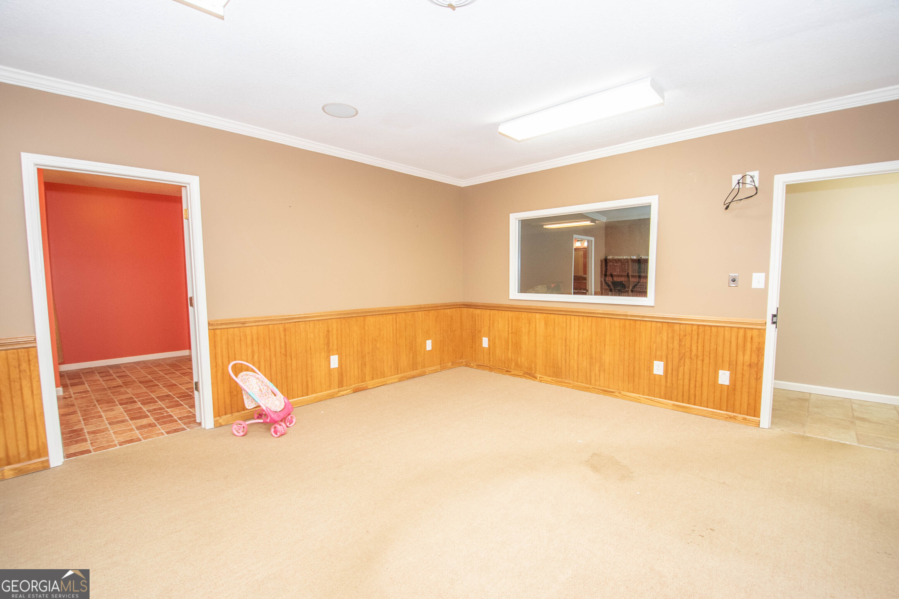 2954 N Expressway Property Photo 10