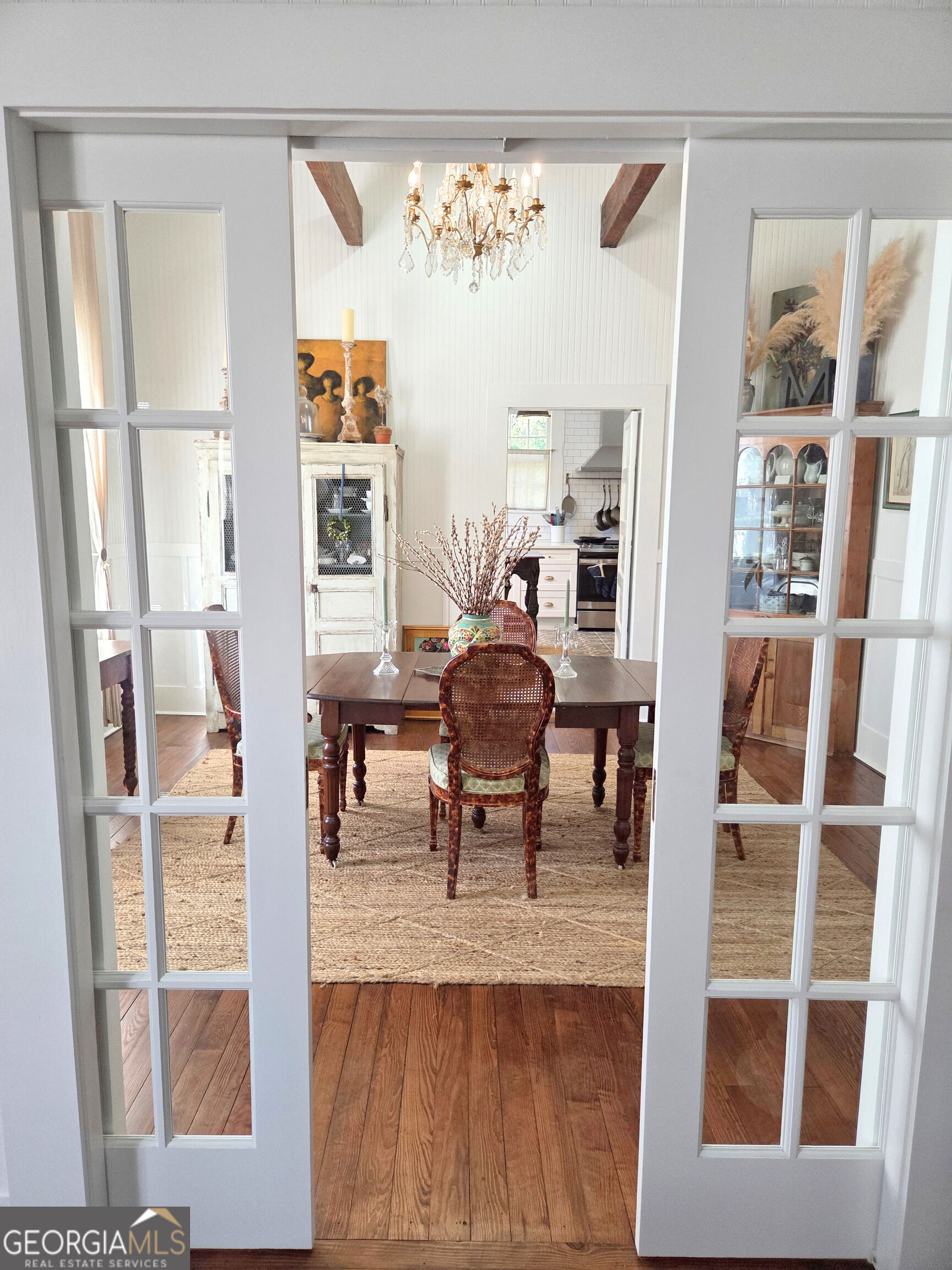 510 Young Street Property Photo 10