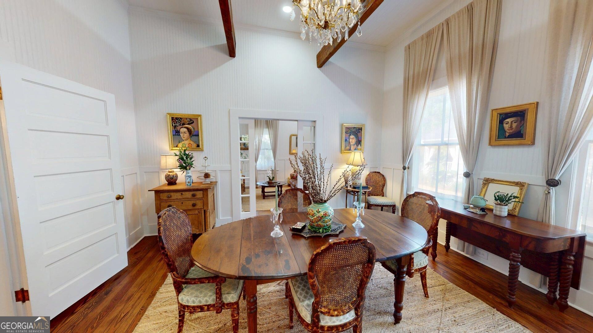 510 Young Street Property Photo 13