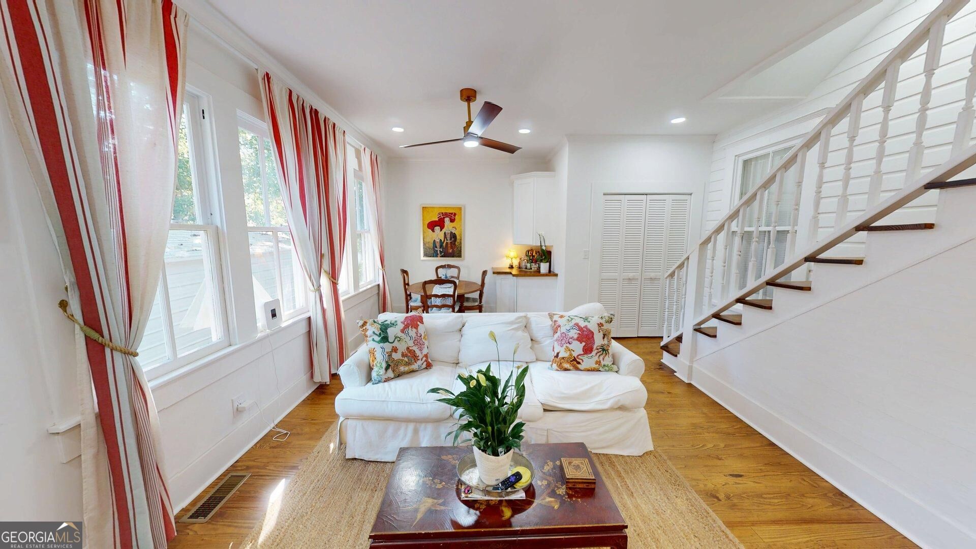 510 Young Street Property Photo 18