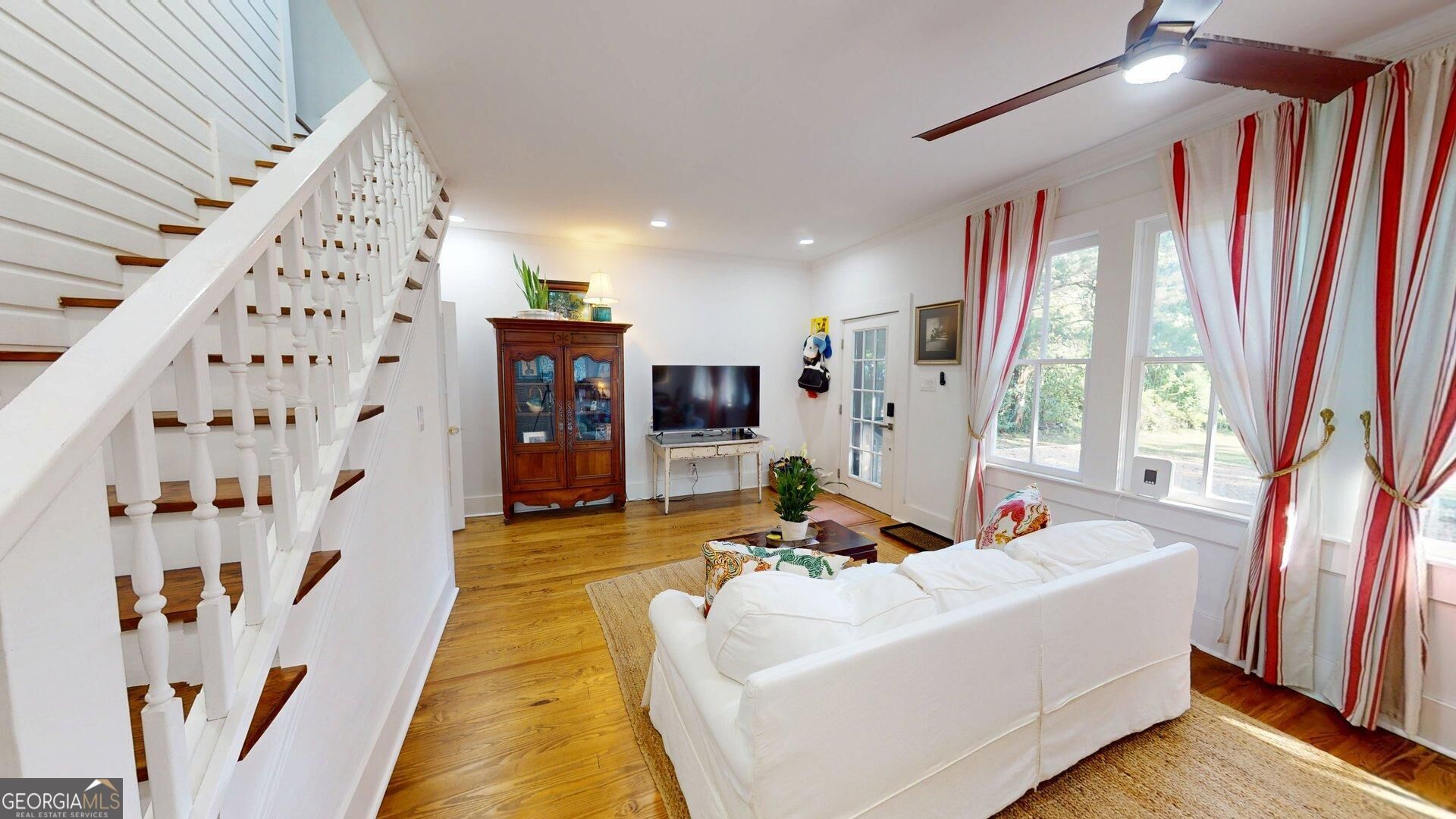 510 Young Street Property Photo 30