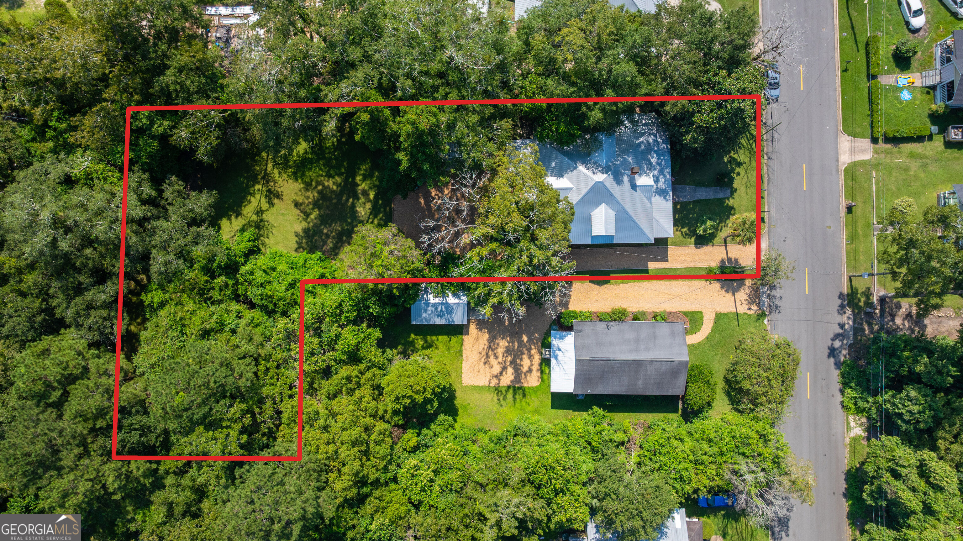 510 Young Street Property Photo 39
