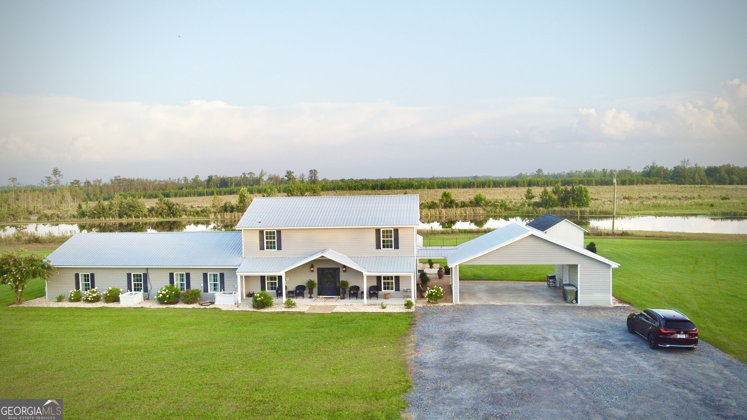 2495 Broxton Highway Property Photo 1