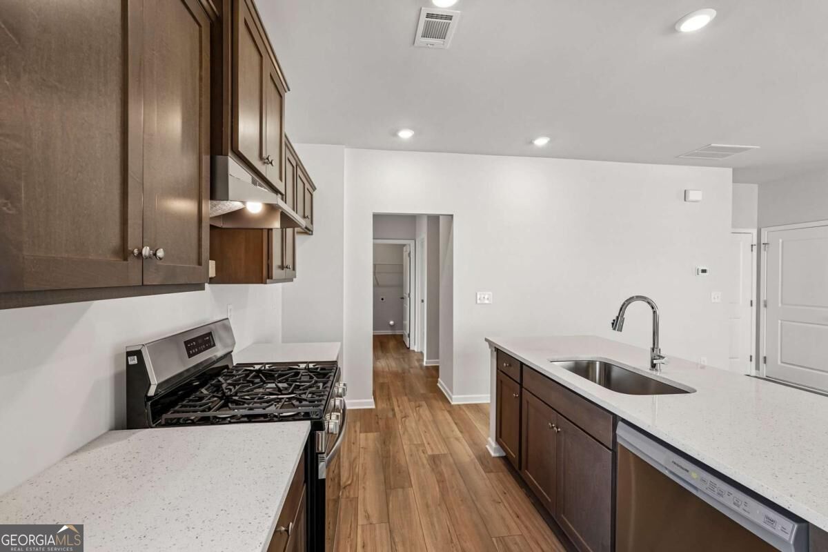 267 Cedar Hill Drive # 46 Property Photo 16