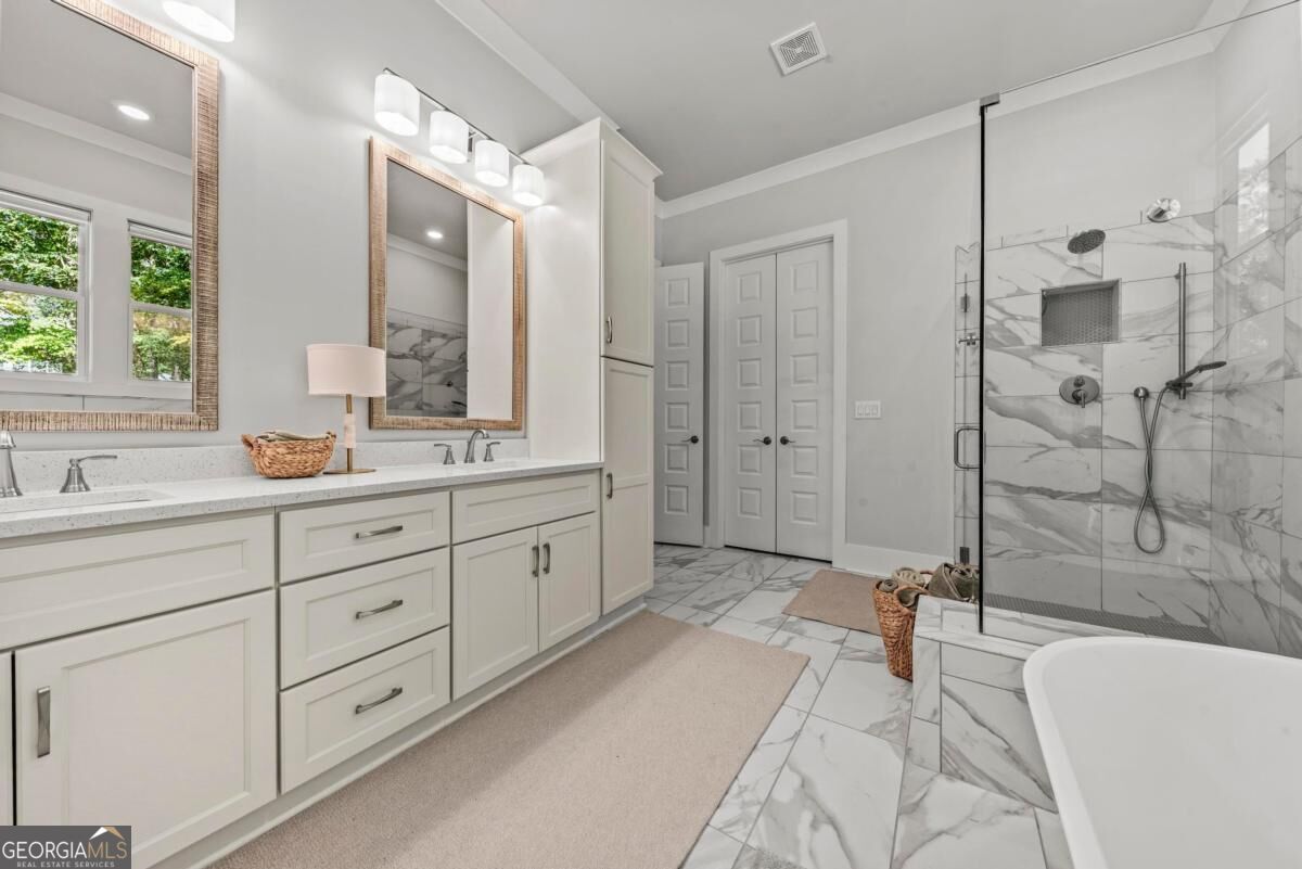 1011 Peachtree Court Property Photo 34