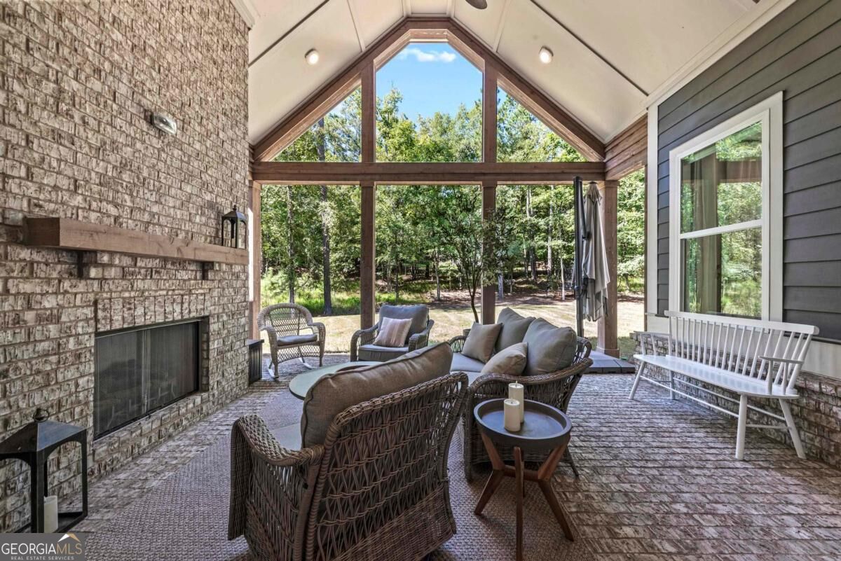 1011 Peachtree Court Property Photo 48