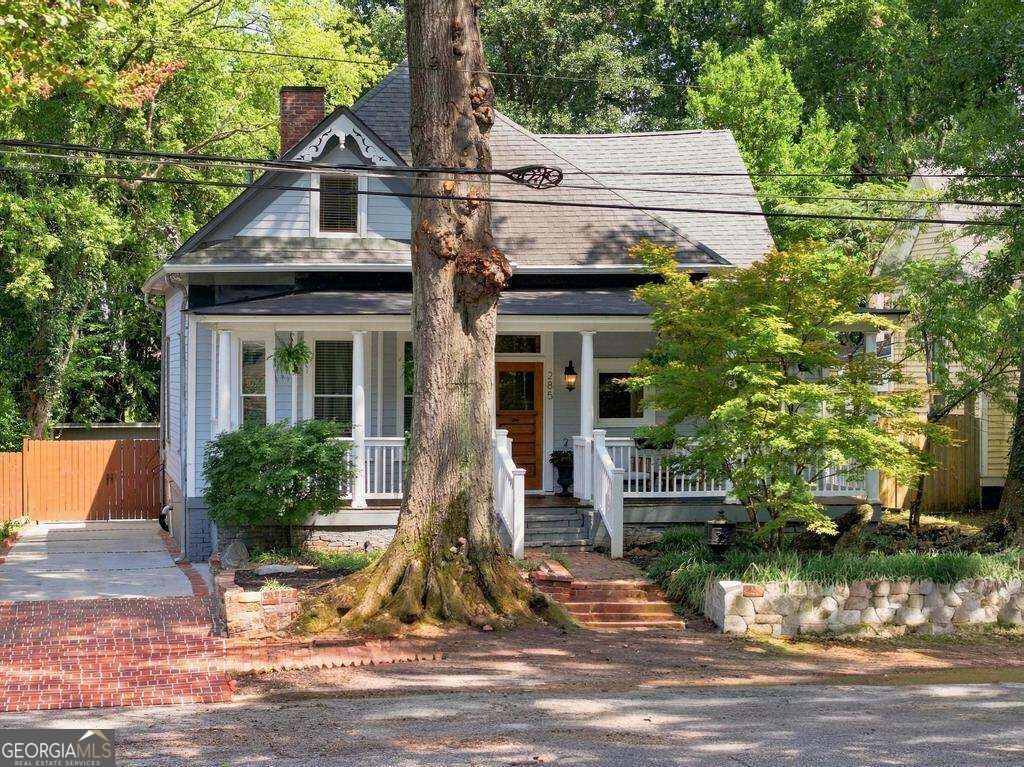 285 Alaska Avenue Ne Property Photo 2