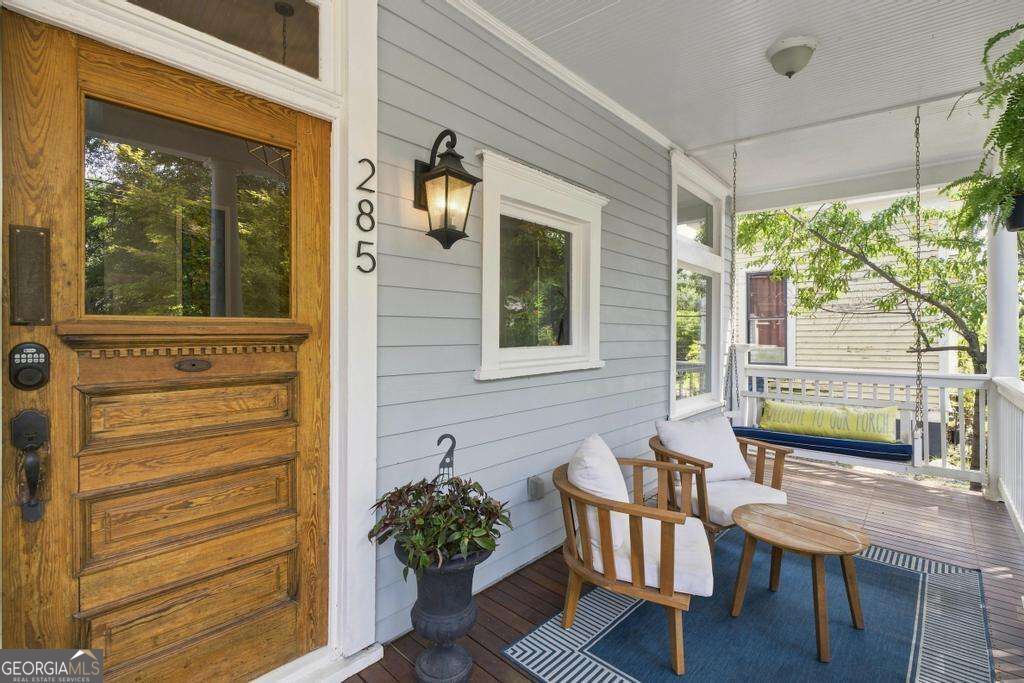 285 Alaska Avenue Ne Property Photo 5