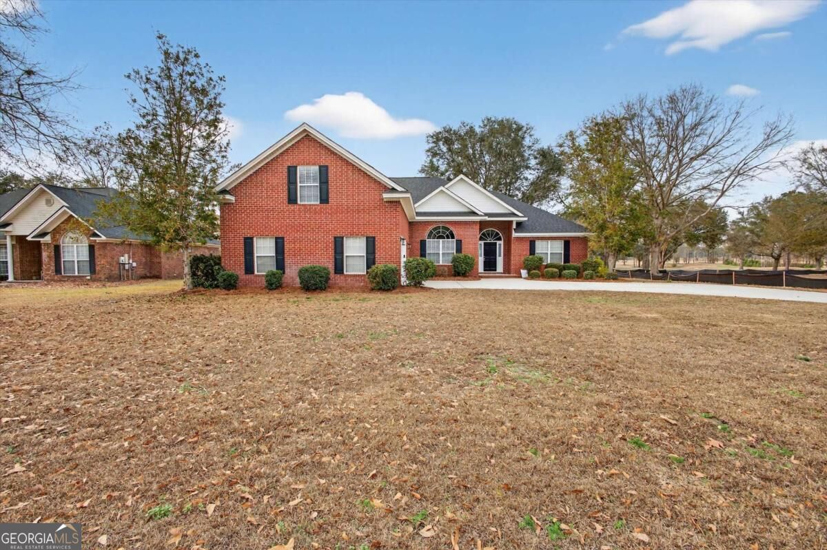 58 Lansing Drive Property Photo 3
