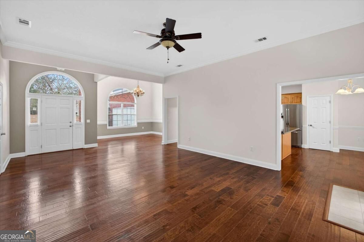 58 Lansing Drive Property Photo 6