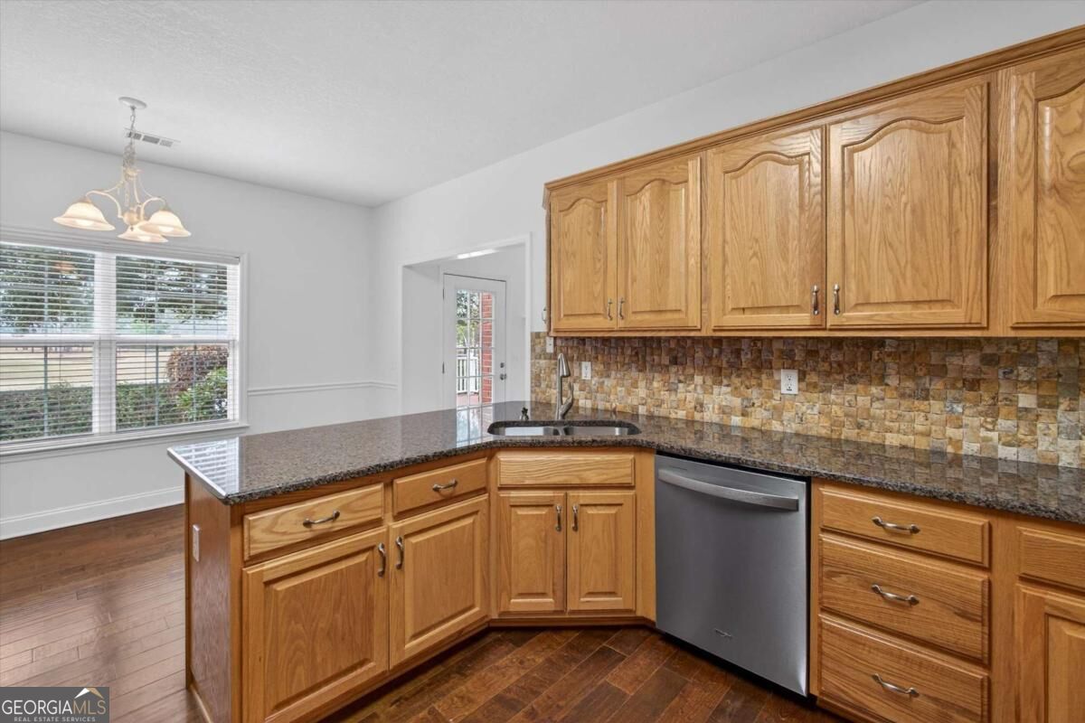 58 Lansing Drive Property Photo 13