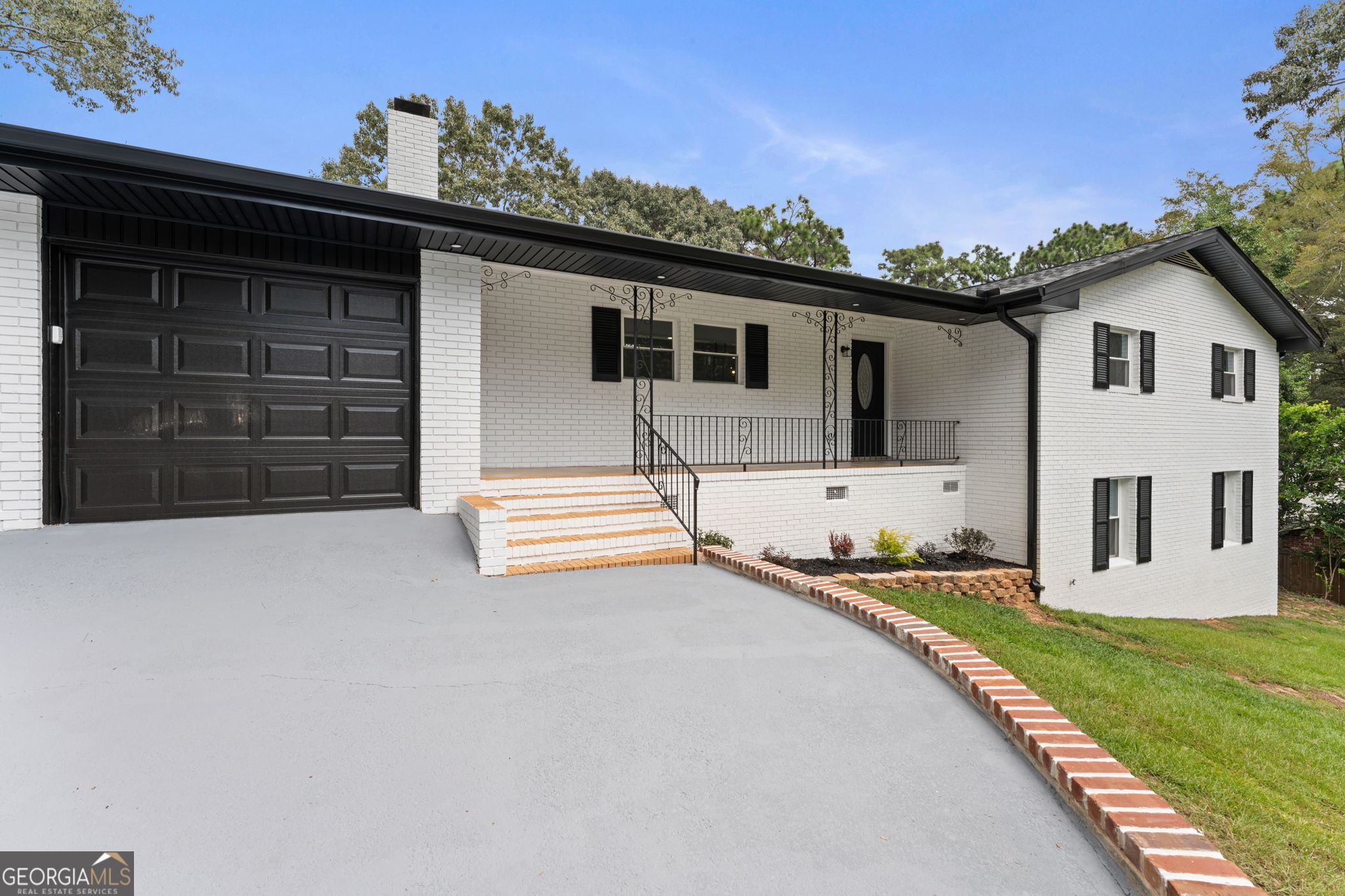 504 Ashby Way Property Photo 3