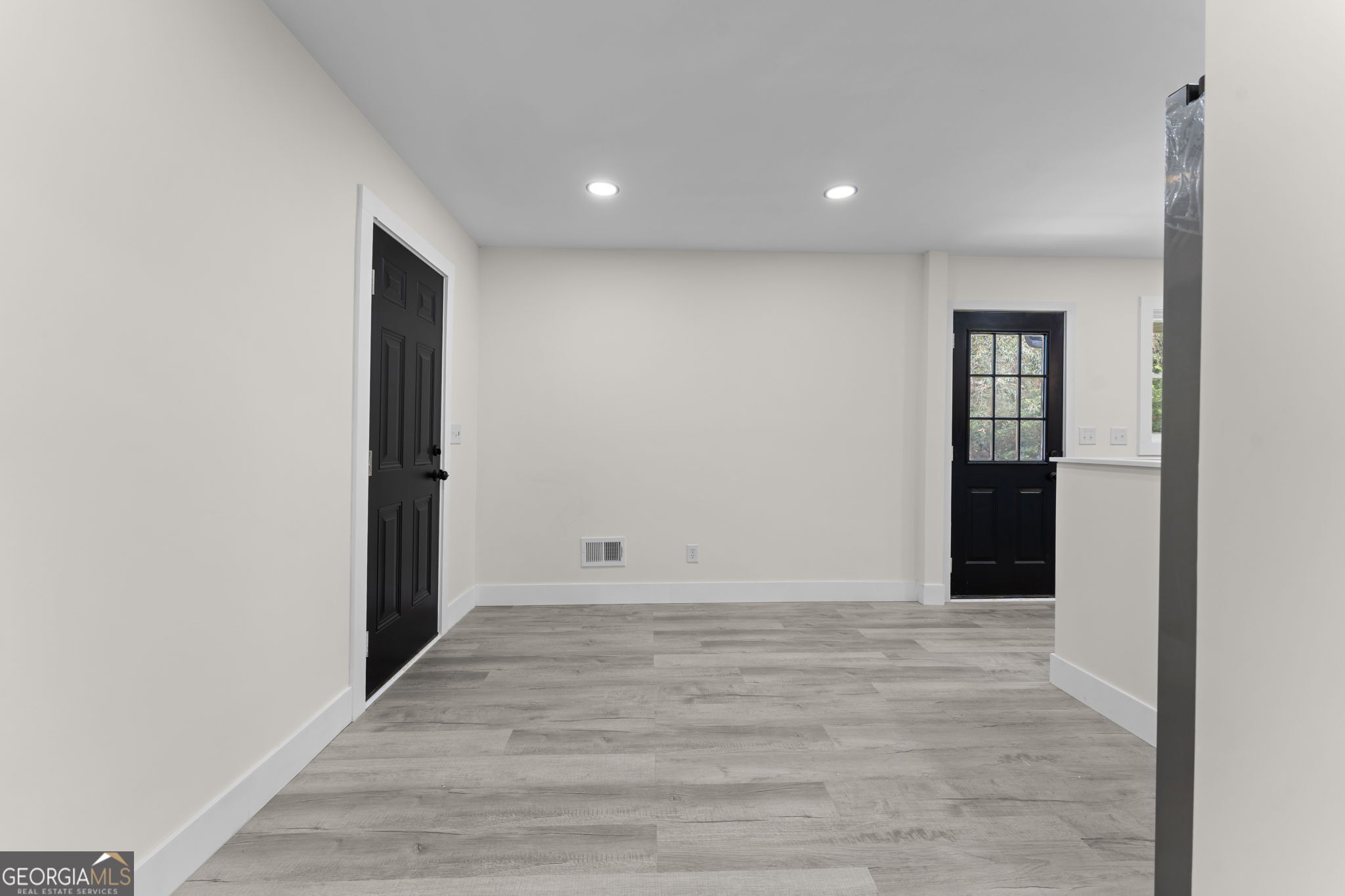 504 Ashby Way Property Photo 13