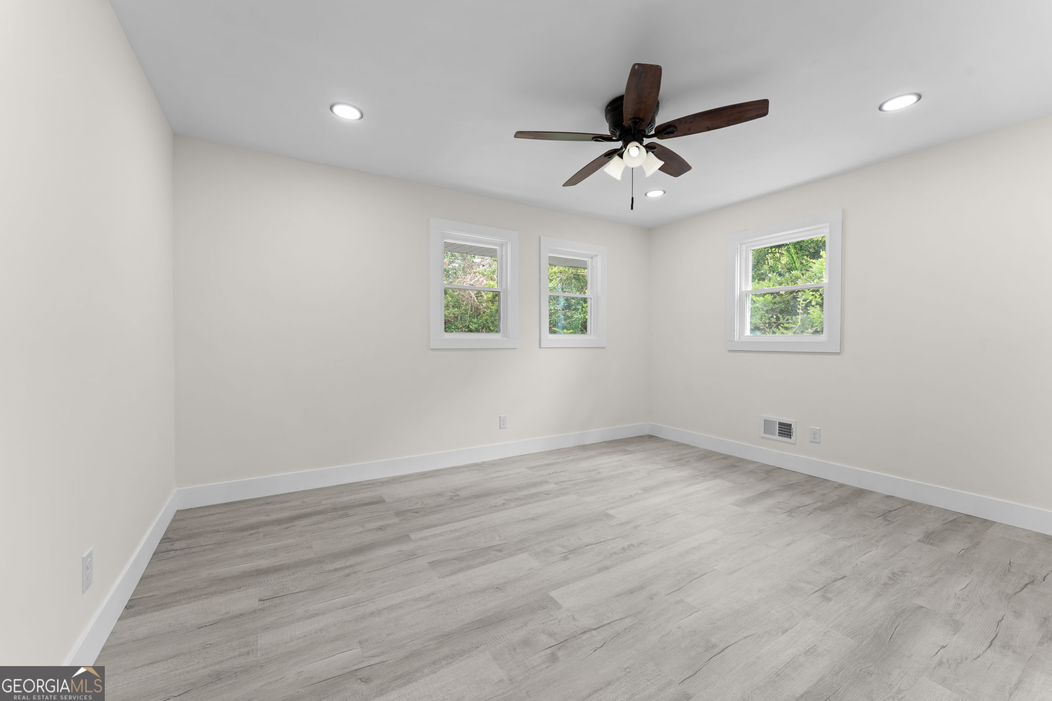 504 Ashby Way Property Photo 22