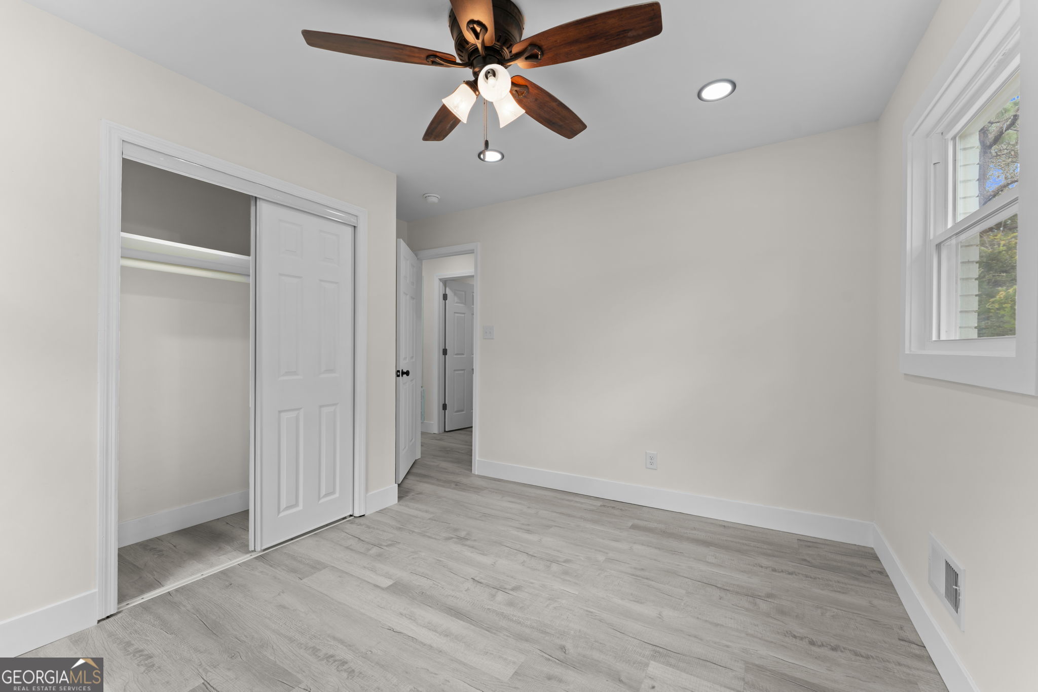 504 Ashby Way Property Photo 29
