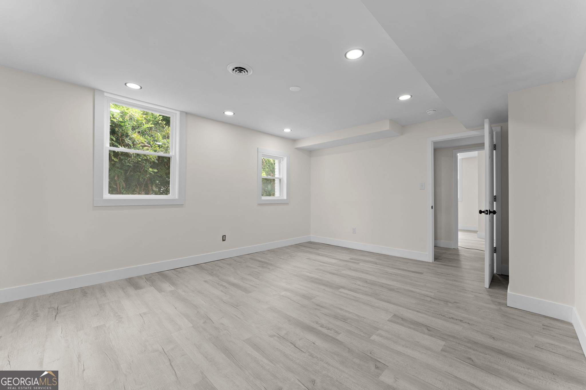 504 Ashby Way Property Photo 39