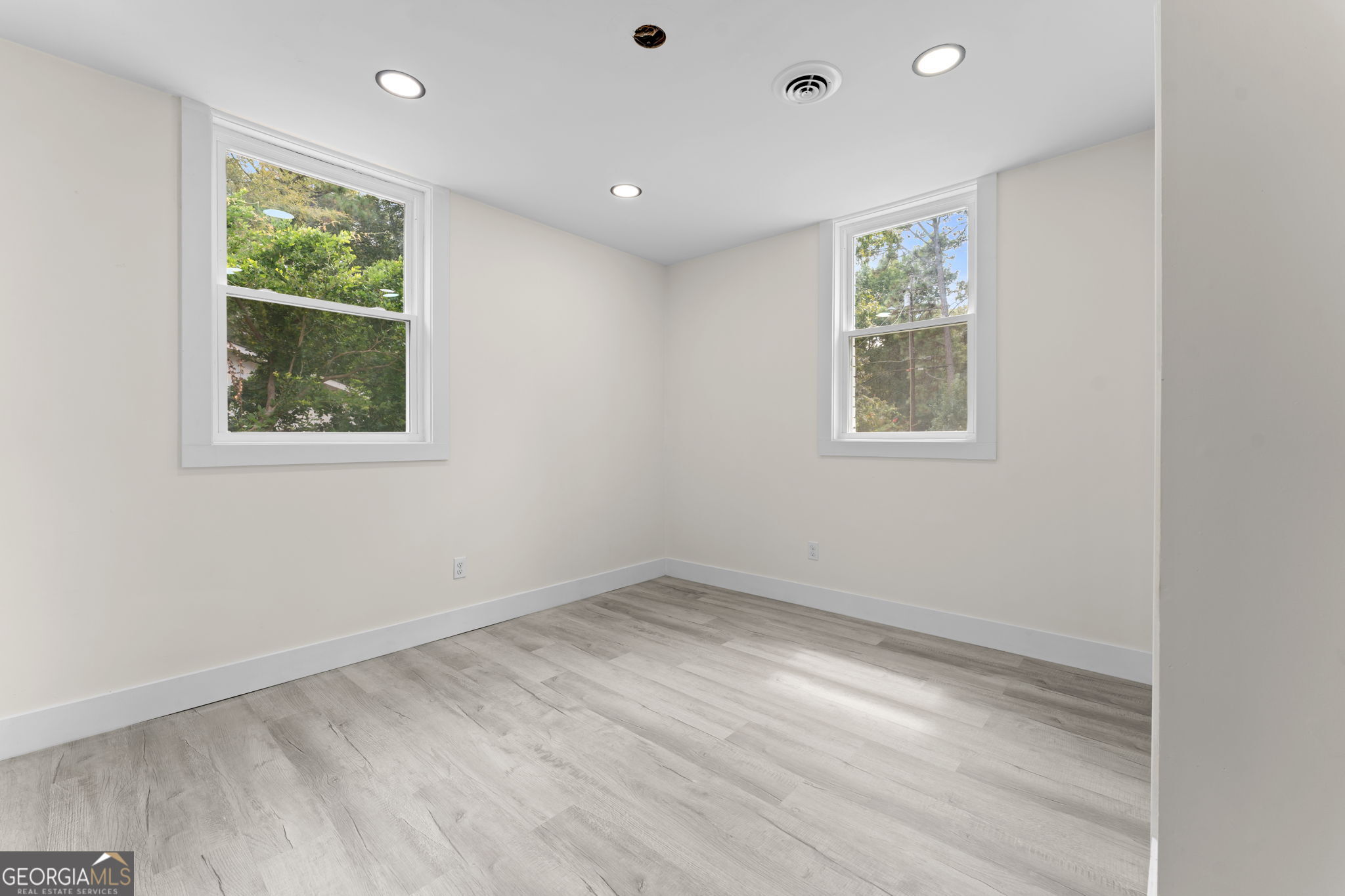 504 Ashby Way Property Photo 46