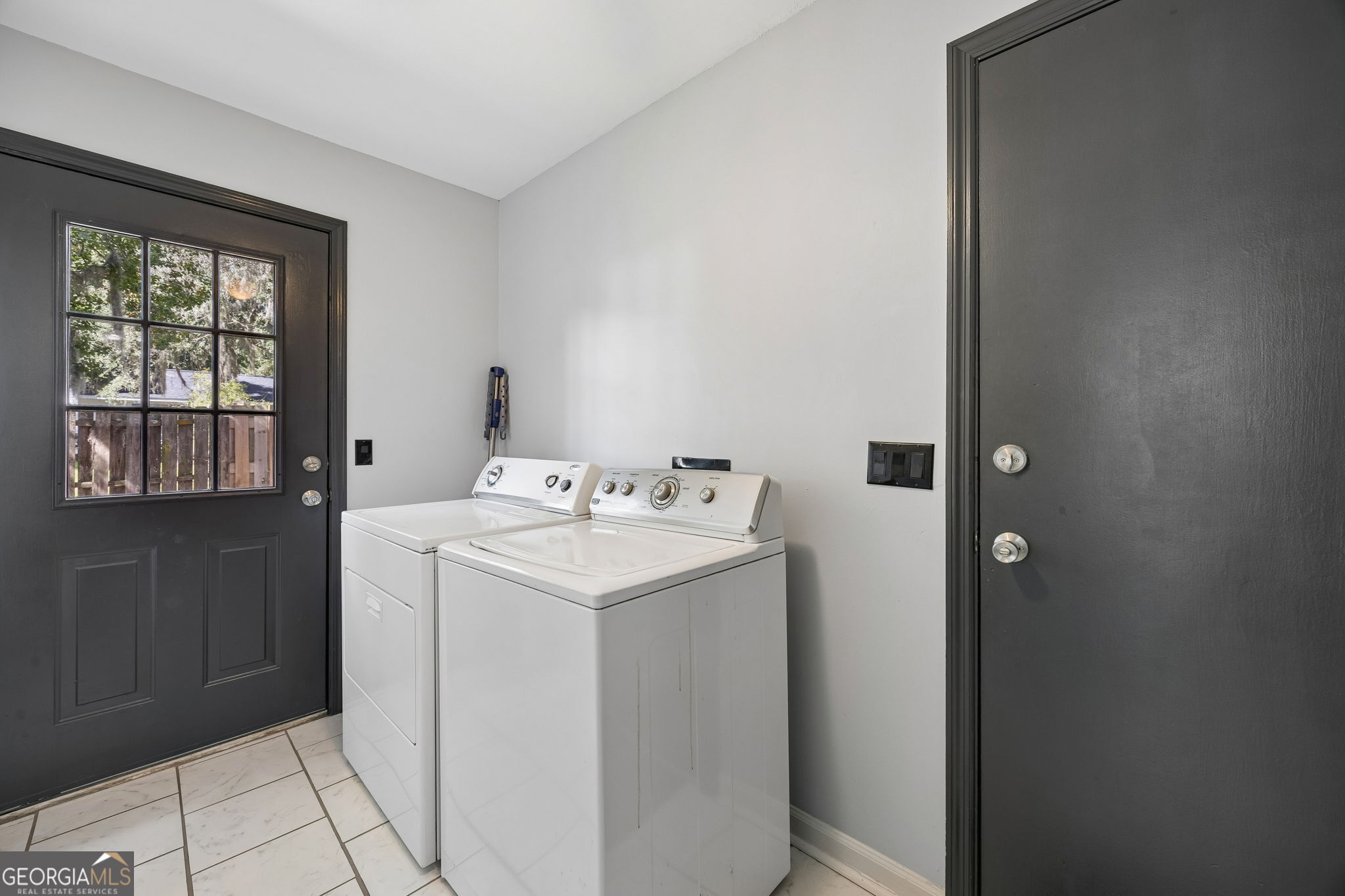 300 Bayard Court Property Photo 24
