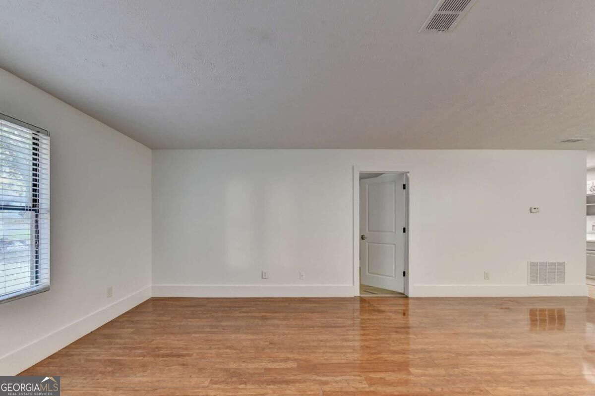 1360 Sugarwood Lane Property Photo 8