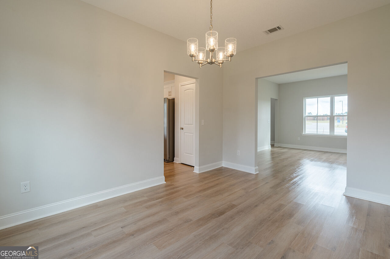 446 Mcclelland Road Ne Property Photo 11