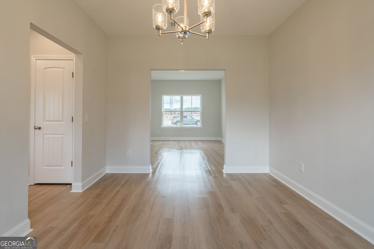 446 Mcclelland Road Ne Property Photo 12