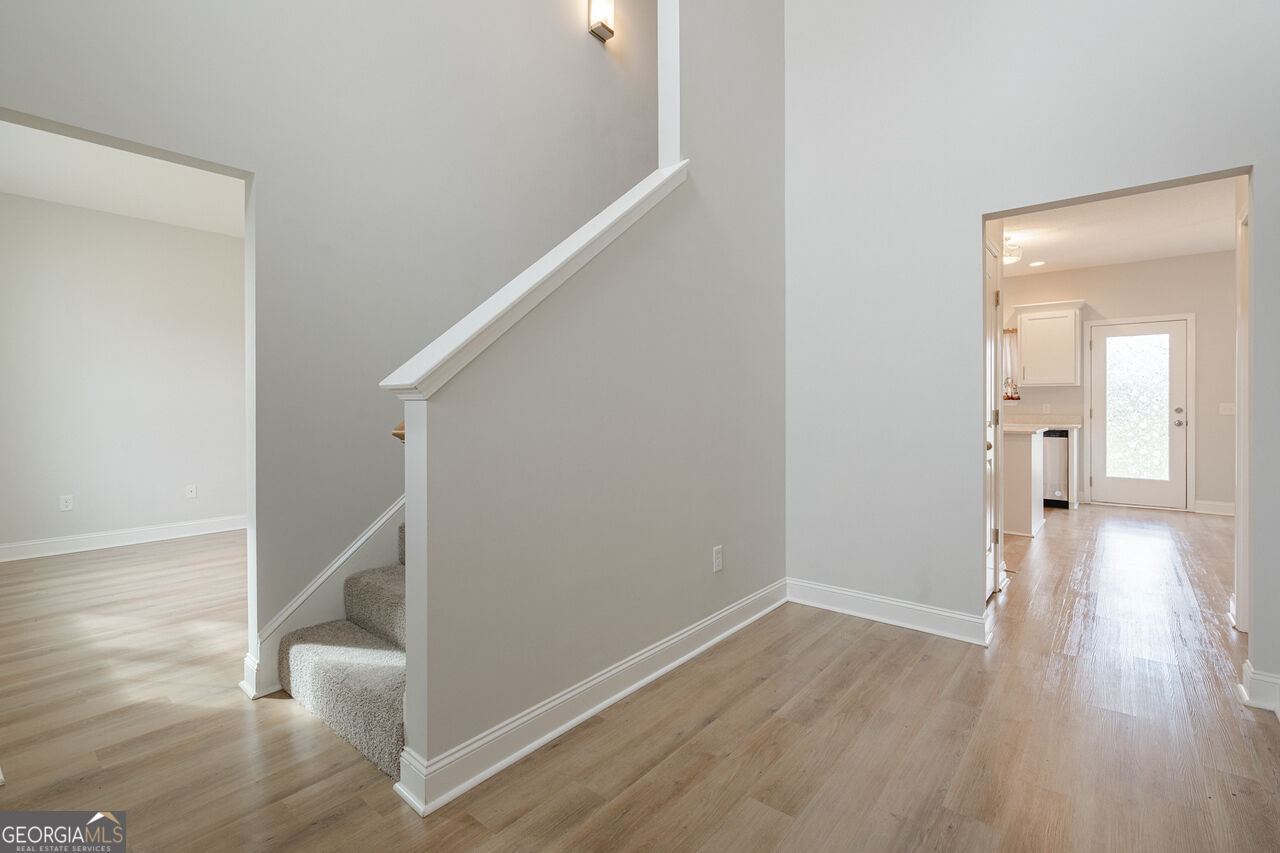 446 Mcclelland Road Ne Property Photo 13