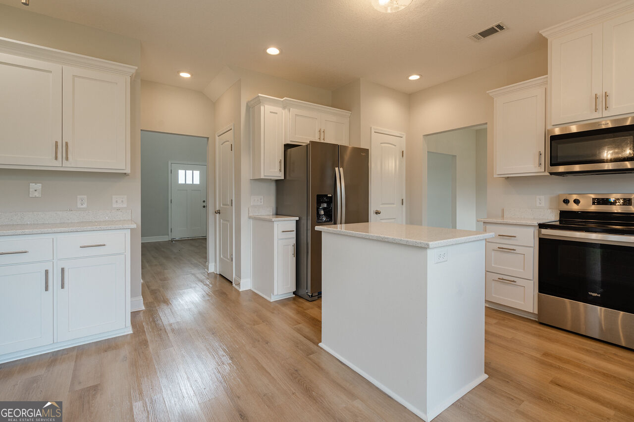 446 Mcclelland Road Ne Property Photo 17