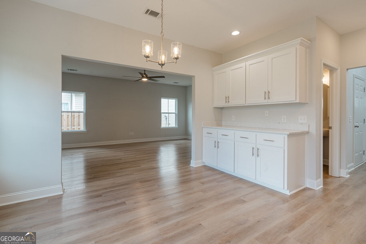 446 Mcclelland Road Ne Property Photo 20