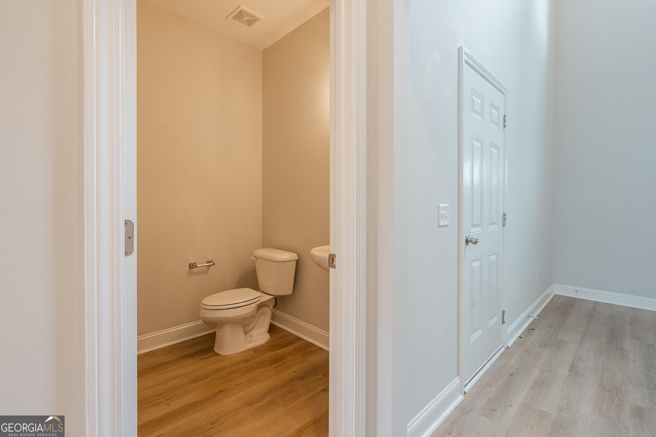 446 Mcclelland Road Ne Property Photo 21