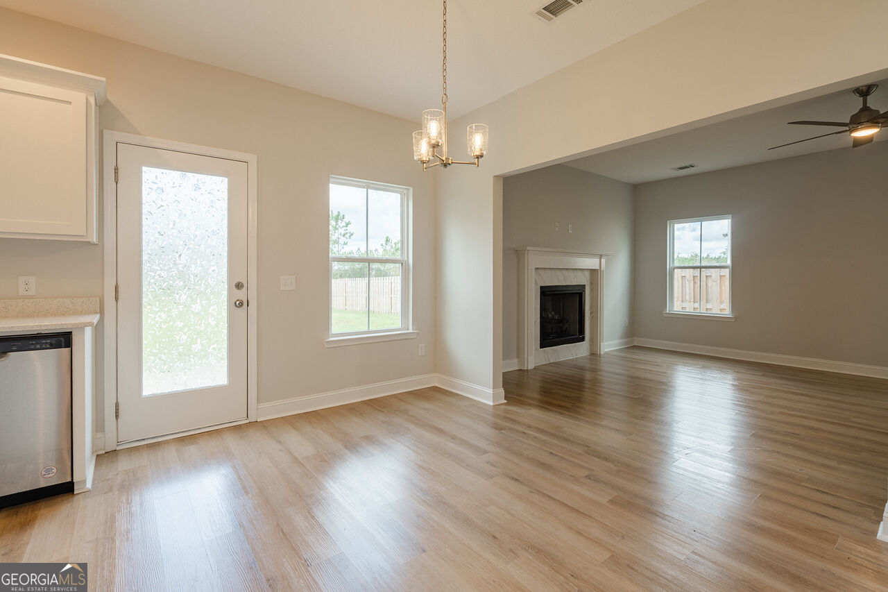 446 Mcclelland Road Ne Property Photo 23