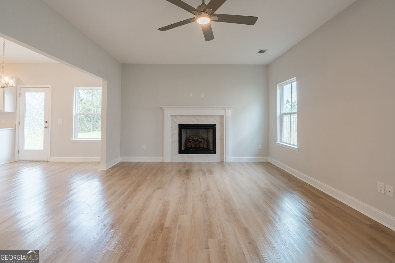 446 Mcclelland Road Ne Property Photo 27