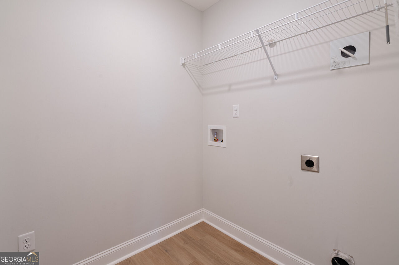 446 Mcclelland Road Ne Property Photo 43