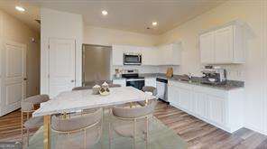 1131 Lucienne Boulevard Property Photo 4